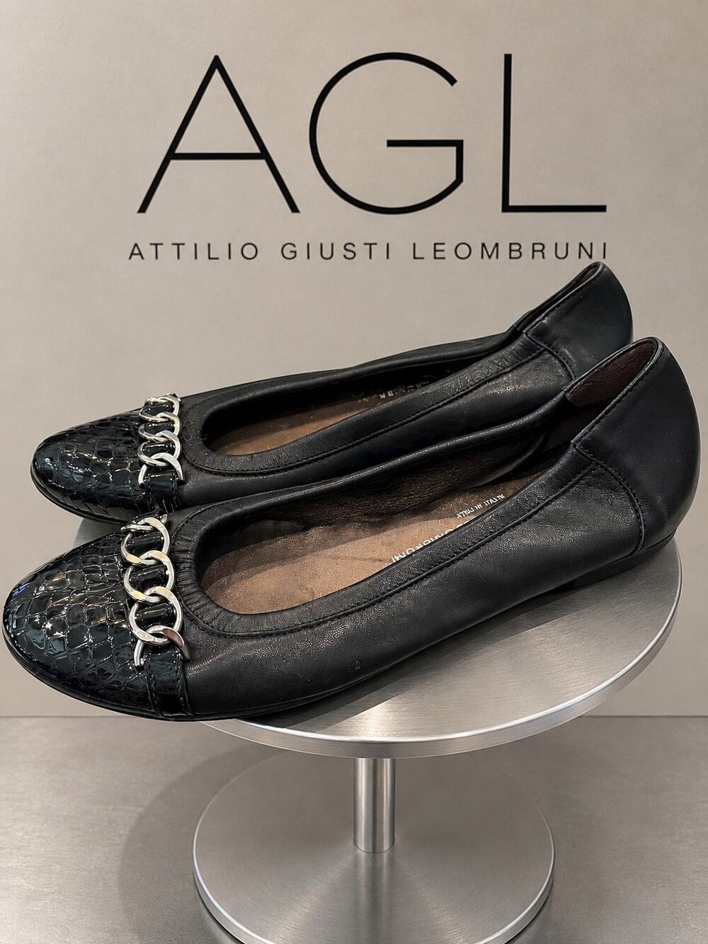 AGL Black Leather Croc Cap Toe Chain Ballet Flats EU 39 US 9